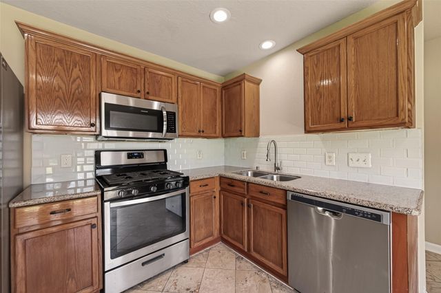 19710 Twin Canyon Court, Katy, TX 77450