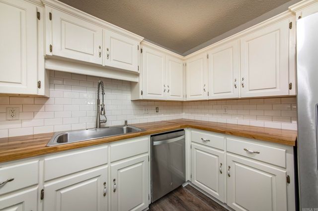 34 Crosswind Cove, Ward, AR 72176