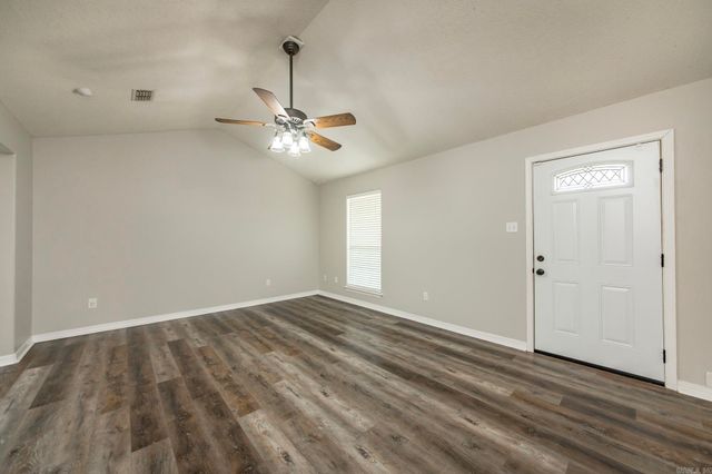 34 Crosswind Cove, Ward, AR 72176