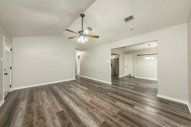 34 Crosswind Cove, Ward, AR 72176
