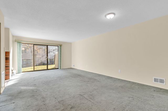 1 Juniper Court, Peekskill, NY 10566