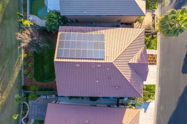 11384 N Via Montessori Drive, Fresno, CA 93730