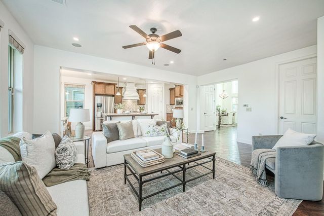 11384 N Via Montessori Drive, Fresno, CA 93730