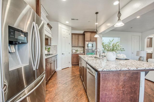 11384 N Via Montessori Drive, Fresno, CA 93730