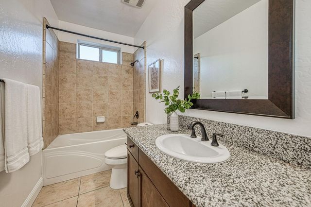 11384 N Via Montessori Drive, Fresno, CA 93730