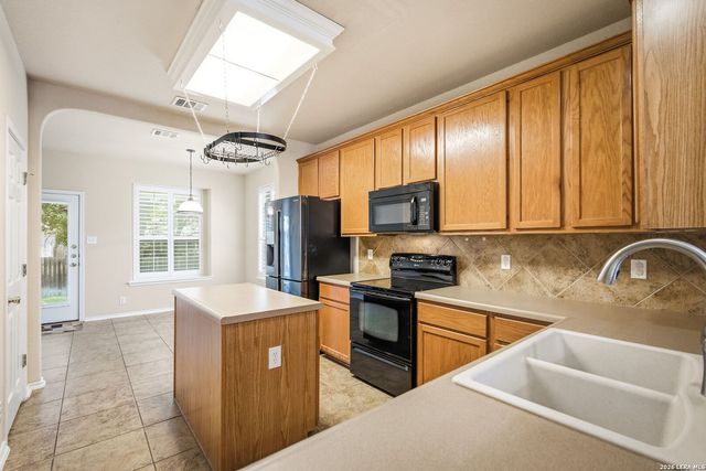 544 Foxford Run, Schertz, TX 78108