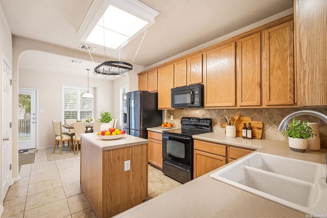 544 Foxford Run, Schertz, TX 78108