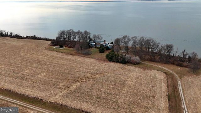 6520 SWAN CREEK RD, Rock Hall, MD 21661