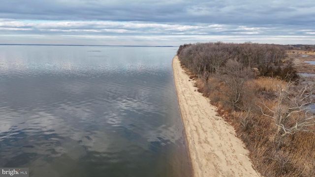 6520 SWAN CREEK RD, Rock Hall, MD 21661