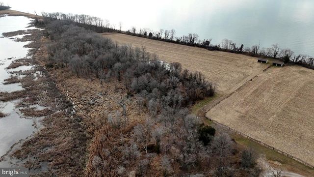 6520 SWAN CREEK RD, Rock Hall, MD 21661