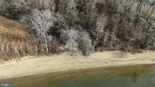 6520 SWAN CREEK RD, Rock Hall, MD 21661