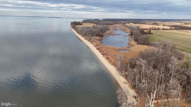6520 SWAN CREEK RD, Rock Hall, MD 21661