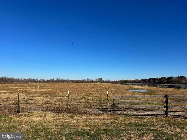 6520 SWAN CREEK RD, Rock Hall, MD 21661