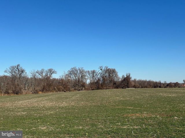 6520 SWAN CREEK RD, Rock Hall, MD 21661