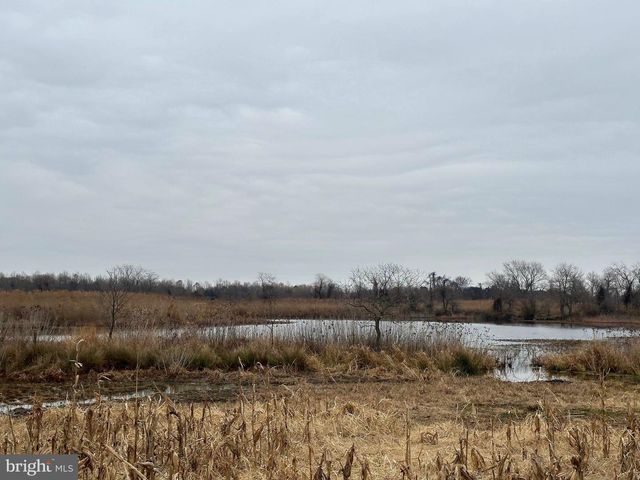 6520 SWAN CREEK RD, Rock Hall, MD 21661