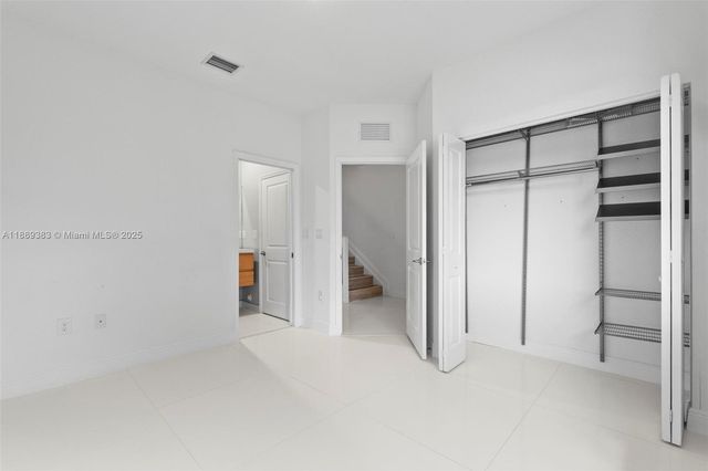 20628 NE 7th Pl 20628, Miami, FL 33179