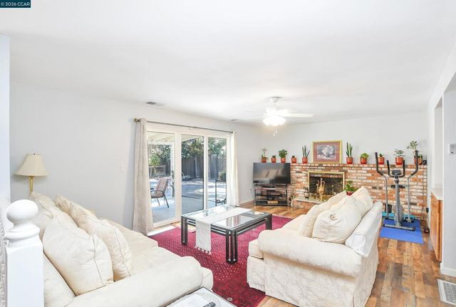 2353 Silver Creek Cir, Antioch, CA 94509