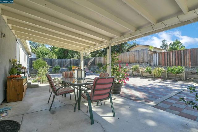 2353 Silver Creek Cir, Antioch, CA 94509