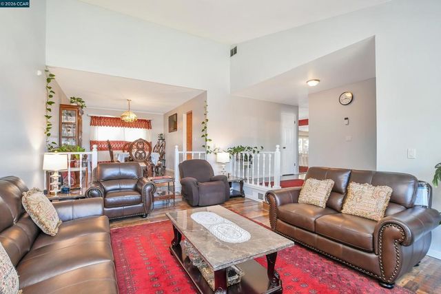 2353 Silver Creek Cir, Antioch, CA 94509