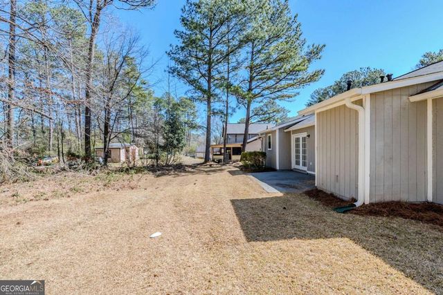 2419 Leslie Brook Drive, Decatur, GA 30035