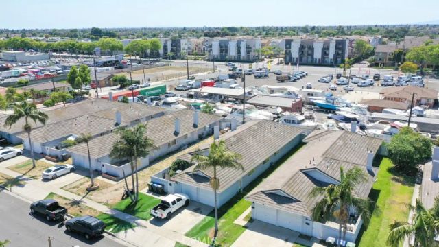 1314 N Bewley Street, Santa Ana, CA 92703