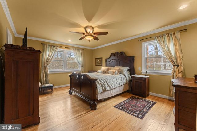 9303 SWINBURNE CT, Fairfax, VA 22031