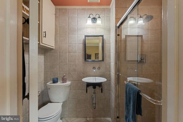 9303 SWINBURNE CT, Fairfax, VA 22031