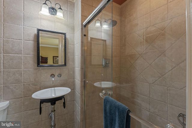 9303 SWINBURNE CT, Fairfax, VA 22031