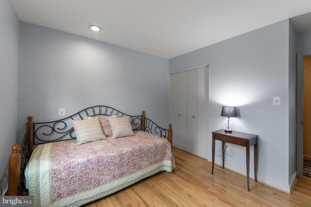 9303 SWINBURNE CT, Fairfax, VA 22031