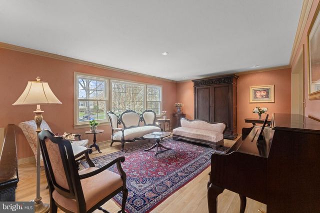 9303 SWINBURNE CT, Fairfax, VA 22031