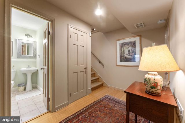 9303 SWINBURNE CT, Fairfax, VA 22031