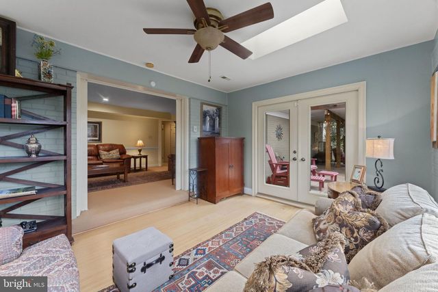 9303 SWINBURNE CT, Fairfax, VA 22031