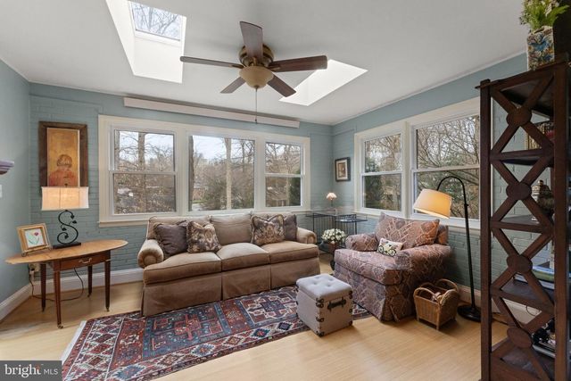 9303 SWINBURNE CT, Fairfax, VA 22031