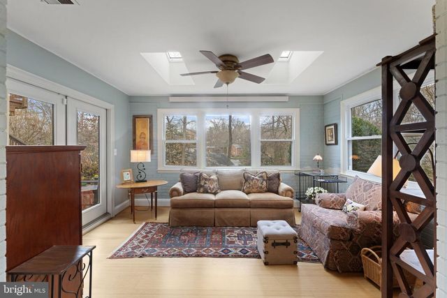 9303 SWINBURNE CT, Fairfax, VA 22031