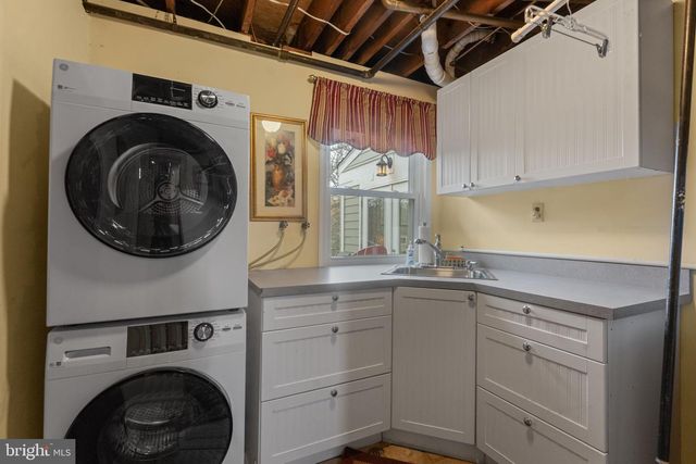 9303 SWINBURNE CT, Fairfax, VA 22031