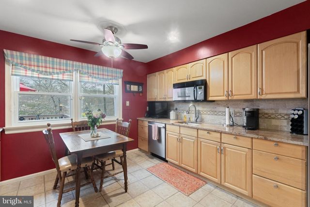 9303 SWINBURNE CT, Fairfax, VA 22031