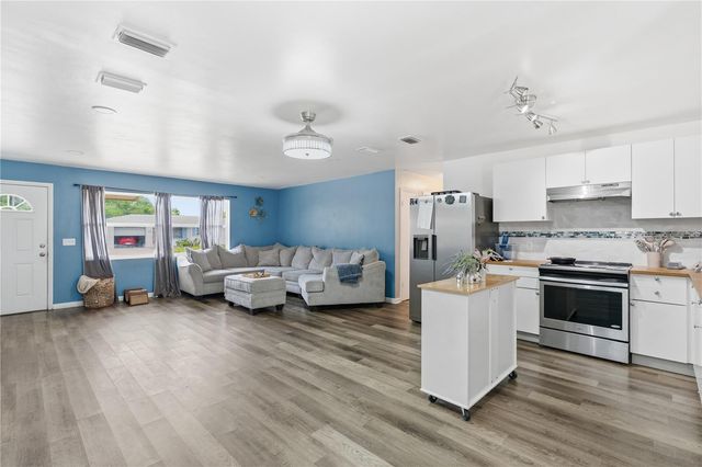 1609 CLEARVIEW AVENUE, Clearwater, FL 33756