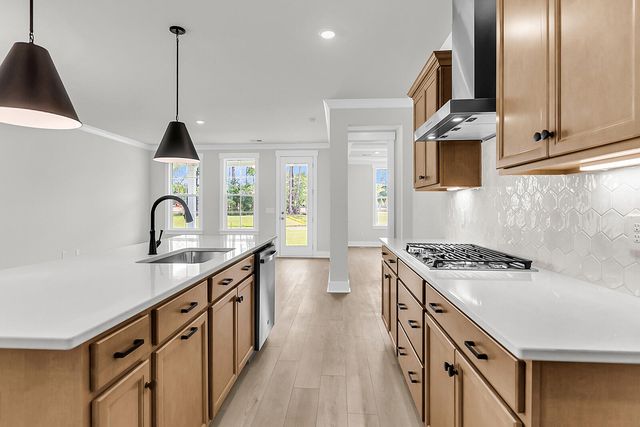 215 Crosswick Street, Summerville, SC 29483