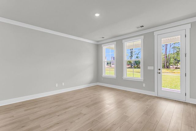 215 Crosswick Street, Summerville, SC 29483