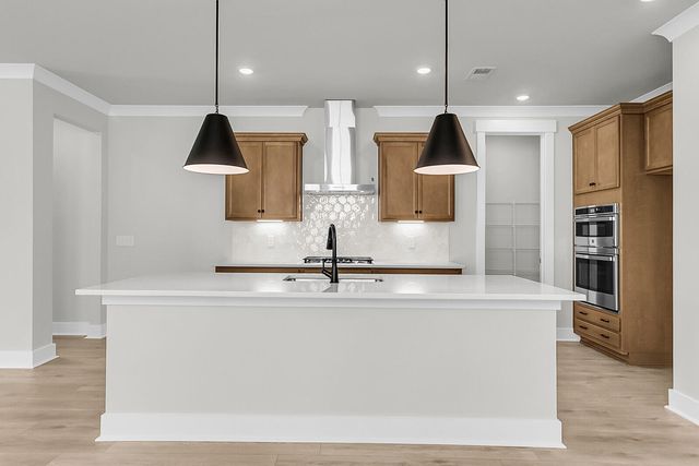 215 Crosswick Street, Summerville, SC 29483