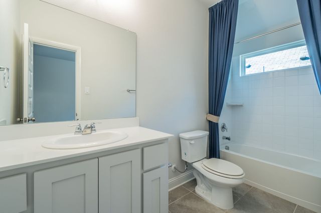 260 Tallgrass Drive, Lavon, TX 75166