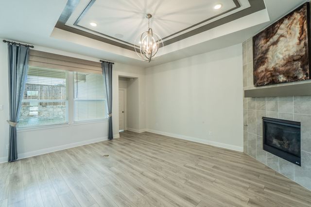 260 Tallgrass Drive, Lavon, TX 75166