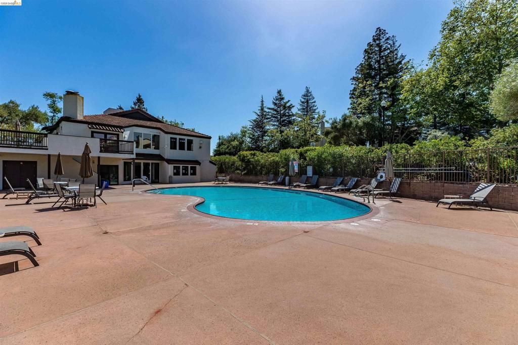 Image 48 of property listing at 21103 Gary Dr 116E, Hayward, CA 94546