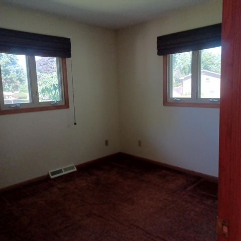 12620 Pineview Trail, Dayton, MN 55327