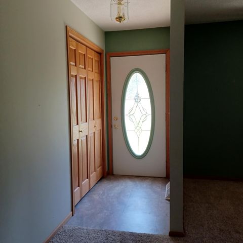 12620 Pineview Trail, Dayton, MN 55327