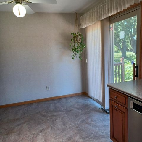 12620 Pineview Trail, Dayton, MN 55327