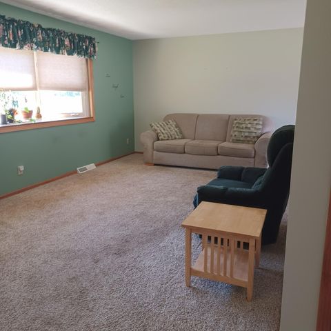 12620 Pineview Trail, Dayton, MN 55327