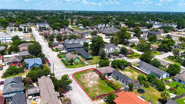 1401 Amundsen Street, Houston, TX 77009