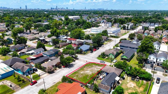 1401 Amundsen Street, Houston, TX 77009