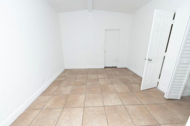 205 NW 33rd Ave, Lauderhill, FL 33311